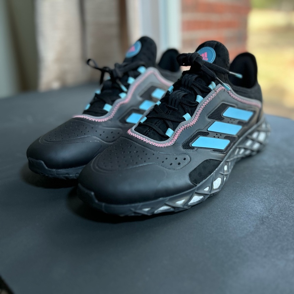 Adidas men’s shoes size 11